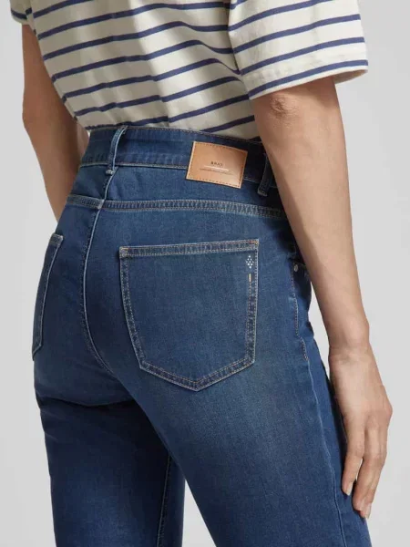 Jeansy o kroju slim fit z wpuszczanymi model ‘Shakira’ Brax niebieskie