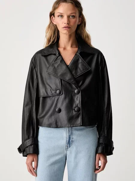 Armani Exchange jachetă scurtă pentru femei din piele negru