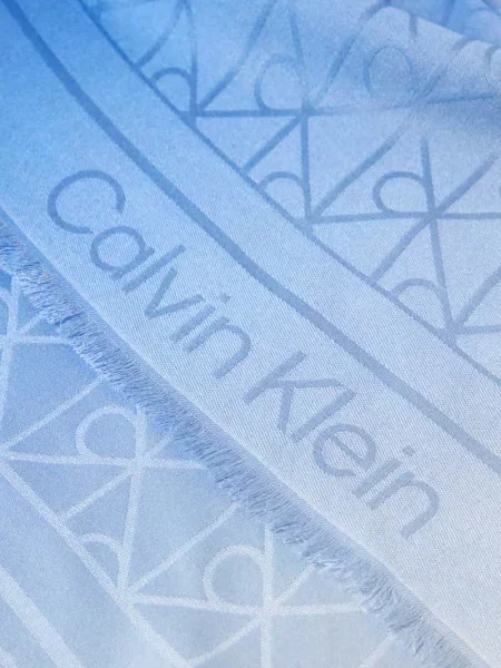 Chusta z czystego modalu model GRADIENT EMBLEM SQUARE' Ck Calvin Klein niebieska