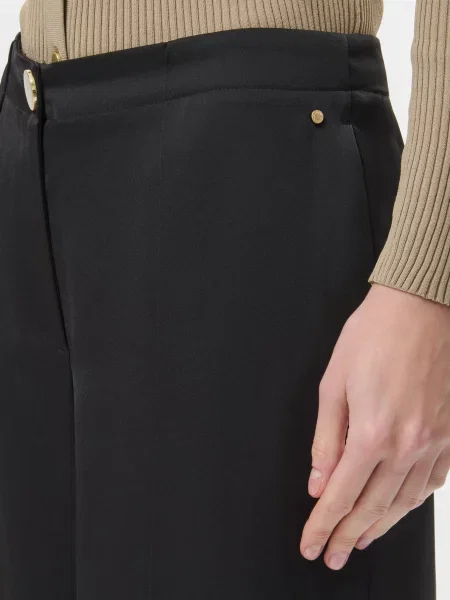 Брюки Armani Exchange черные
