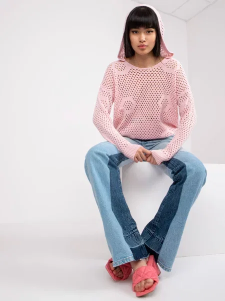 Klasičen ažurový pulover Fashionhunters roza