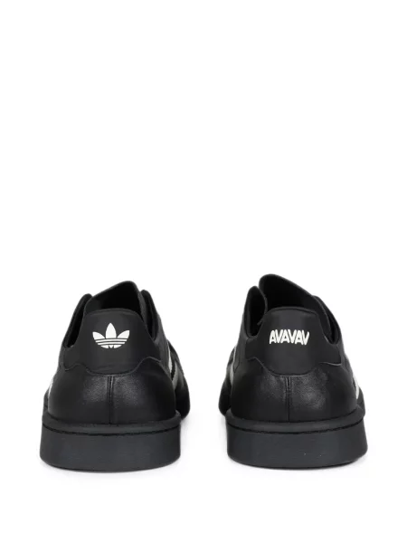 Decupat tricou Adidas tricotate cu decolteu rotund alb