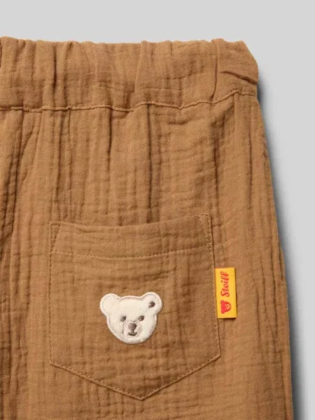 Szorty o kroju regular fit z detalem z logo Steiff