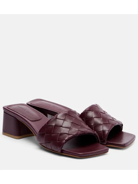 Papuci tip mules Bottega Veneta din piele bordo