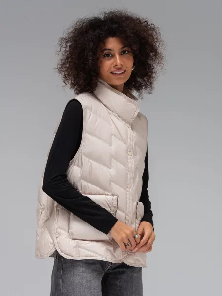 Жилет з утеплювачем VIVA WEAR молочний