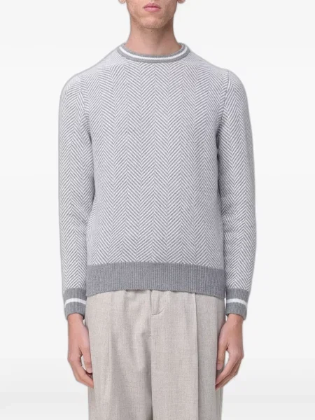 Sweter Xc z okrągłym dekoltem w jodełkę szary