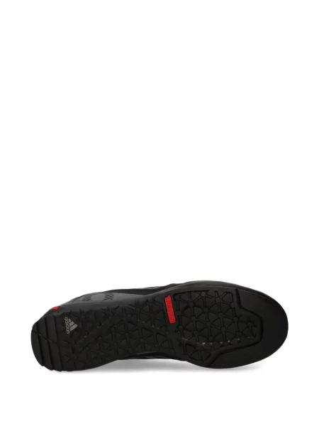Sneakerși Adidas Terrex cu dungi alergare de lână negru