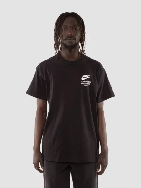 Футболка NIKE Nsw Authrzd Personnel Tee чорний