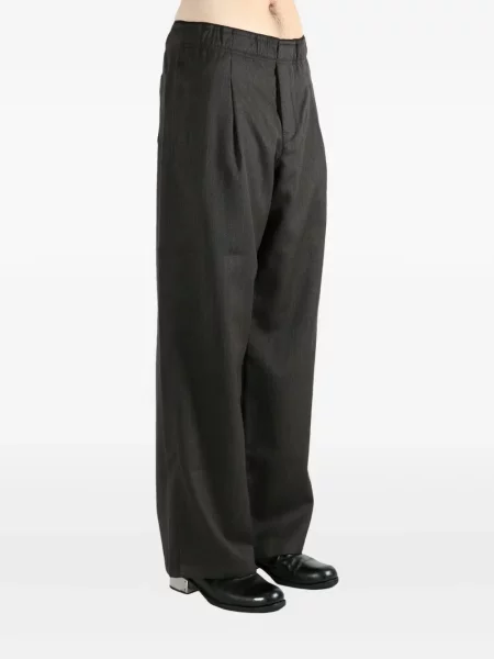 Pantaloni Our Legacy plisate maro