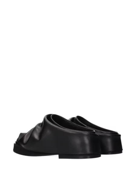 Papuci tip mules The Attico din piele drapate negru