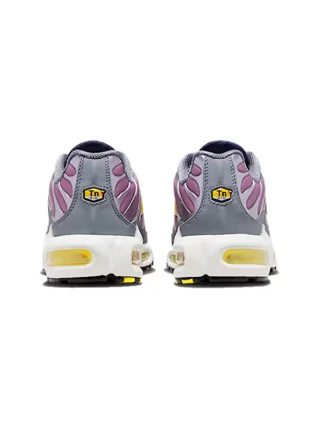 Tenisky Nike Air Max Plus so sieťovinou fialová