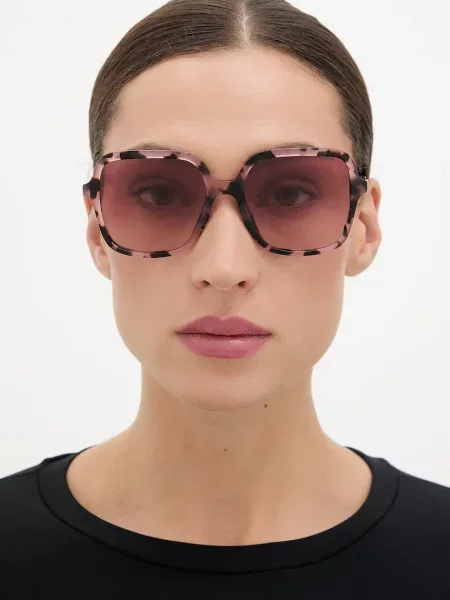 Солнцезащитные очки Dolce & Gabbana