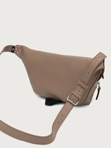 Calvin Klein férfi műbőr övtáska bézs
