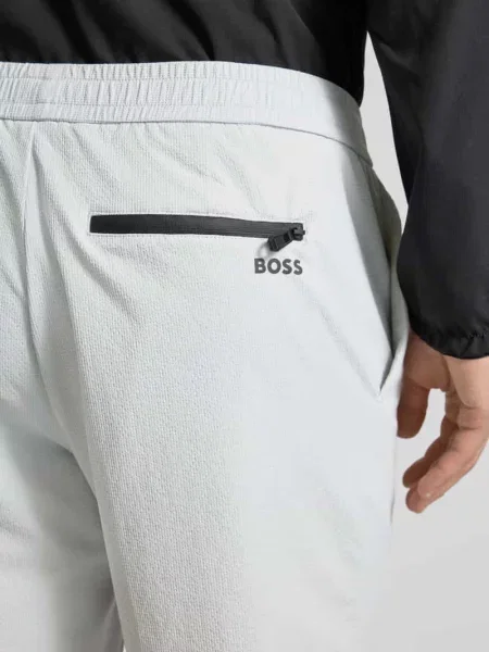 Szorty o kroju regular fit z szybkoschnącego materiału Boss Green
