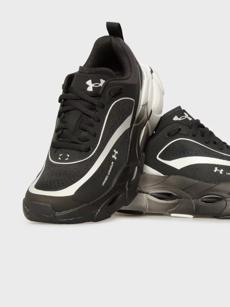 Кроссовки для бега Under Armour черные