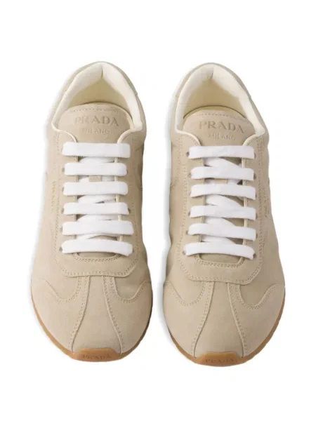 Sneakerși Prada cu șireturi din piele de căprioară