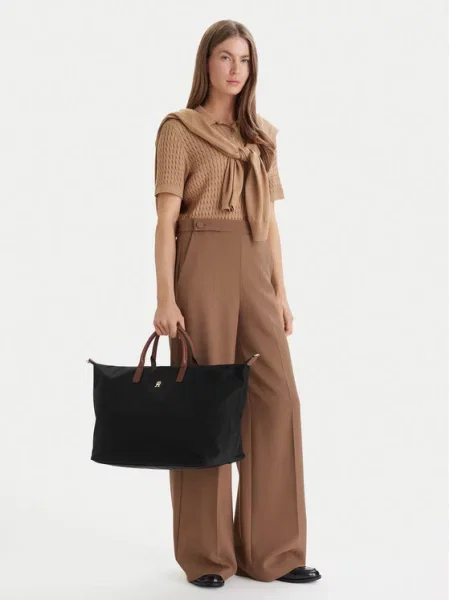 TOMMY HILFIGER Potovalna torba konjak črna