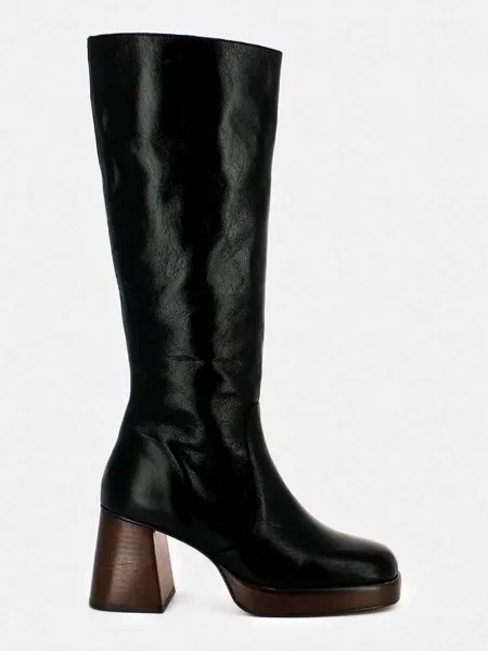 Кожаные сапоги Jonak черные