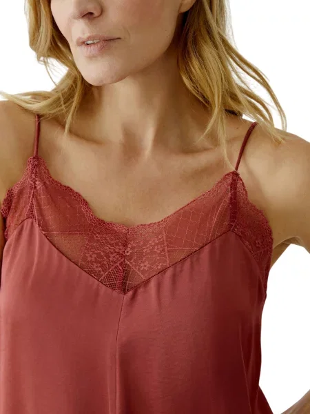 Топ Oui червоний