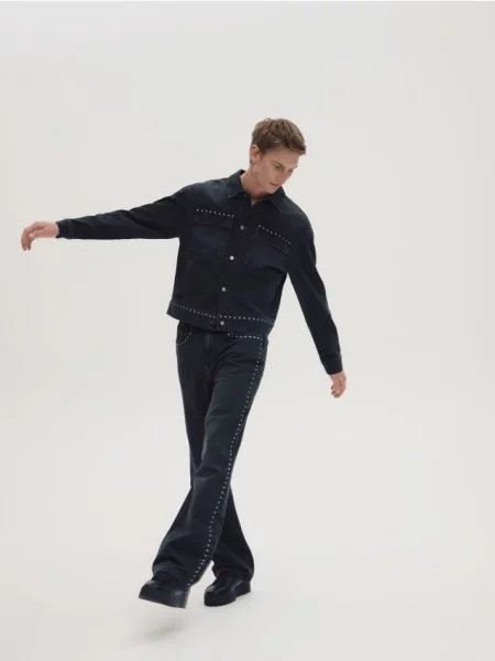 Прямые джинсы Reserved с заклепками черные