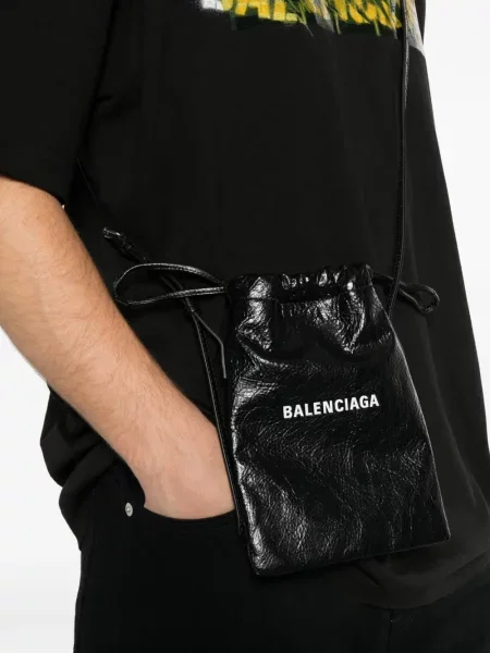 Geantă Balenciaga cu cordon negru