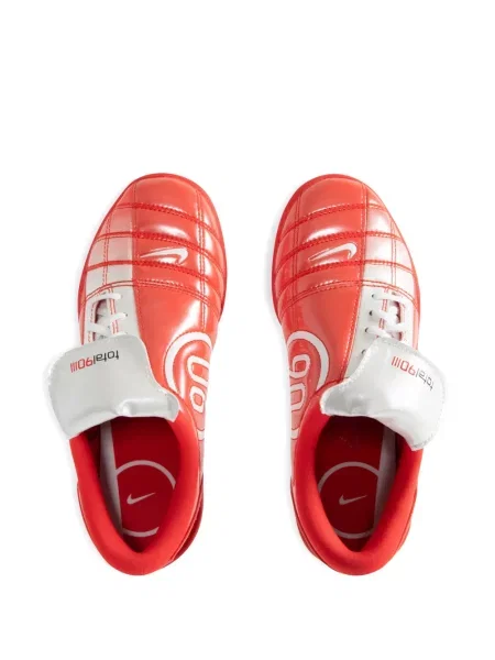 Sneakerși Nike Vomero cu model leopard din piele de căprioară roșu