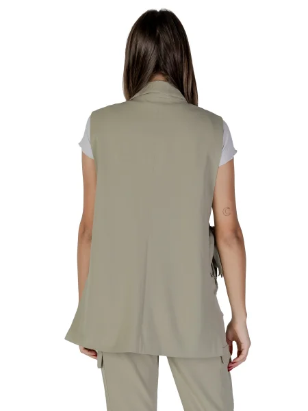 Kamizelka B.young biała