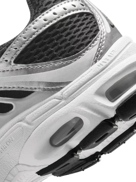 Nike Air Max Moto 2K gyerek sportcipő fekete