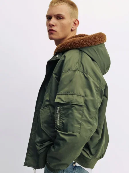 Pull&Bear Geacă de iarnă oliv