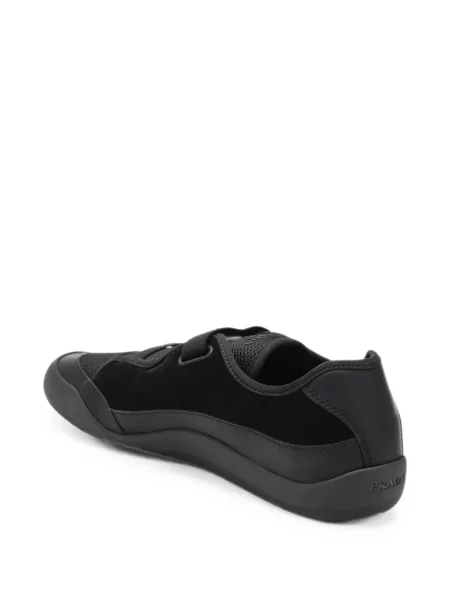 Sneakerși Prada din piele negru