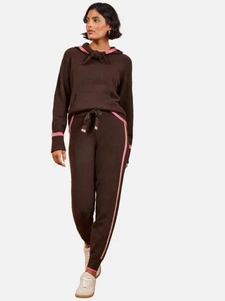 Love & roses Costum cu pantaloni ciocolatiu / auriu roz