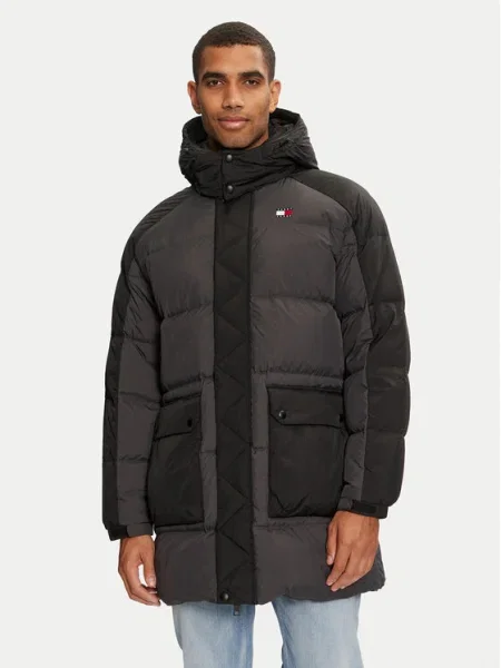 Tommy Jeans Geacă din puf negru