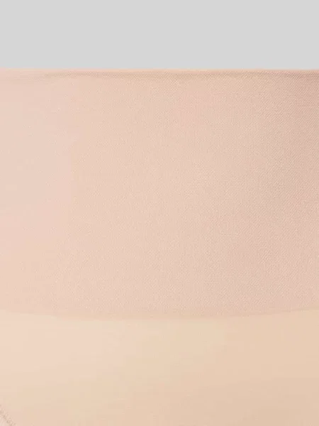 Figi modelujące model ‘Triumph Soft Sculpt’ beżowe