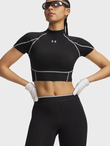 Топ Under Armour черный
