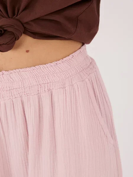 Pantaloni Italy Moda din muselină roz