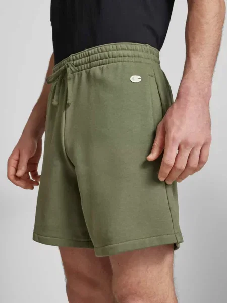 Szorty z dzianiny dresowej o kroju relaxed fit z naszywką z logo model ‘Sustainable’ Champion