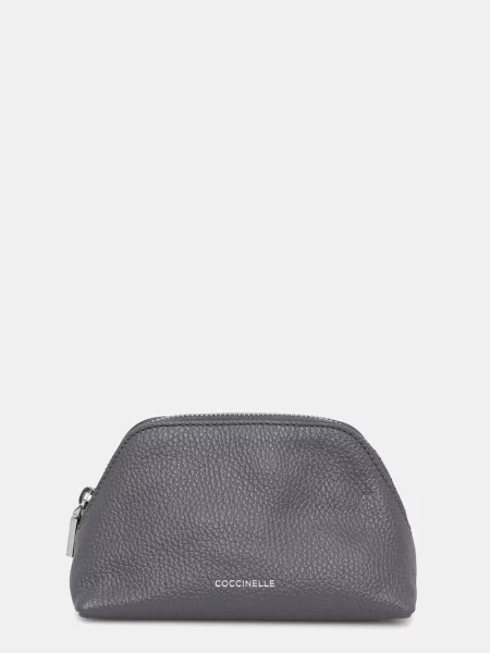 Кожаная косметичка Coccinelle