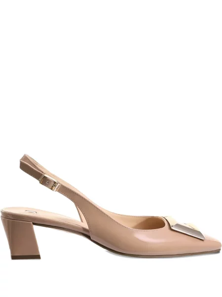 Salonke Högl s otvorenom petom