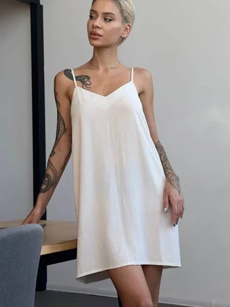 Однотонная ночная рубашка біла