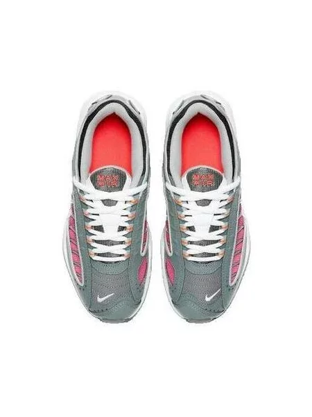 Pantofi Nike gri