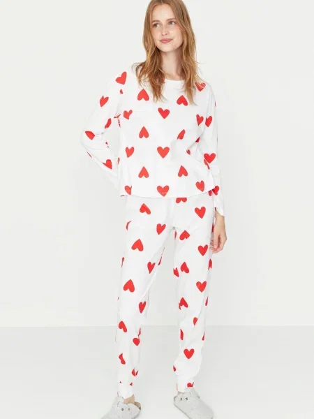 Pijamale Trendyol alb