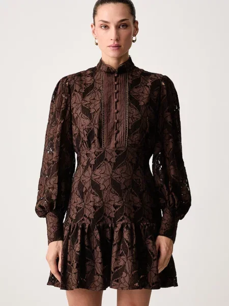 Bardot rochie din dantelă maro