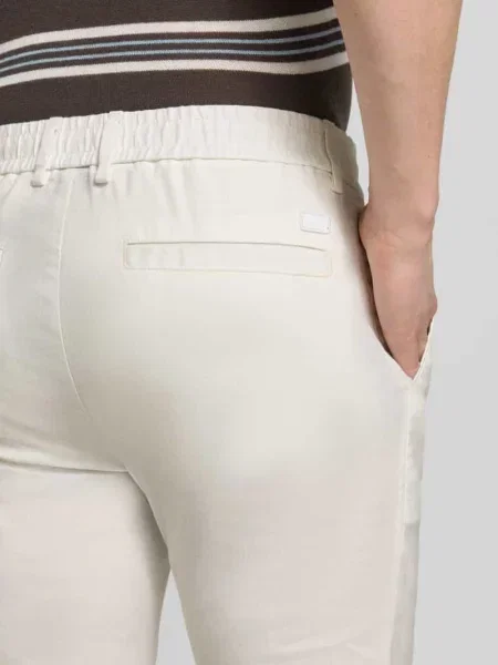Spodnie z lnu i mieszanki w kroju Modern Fit z prostą nogawką model Boss białe