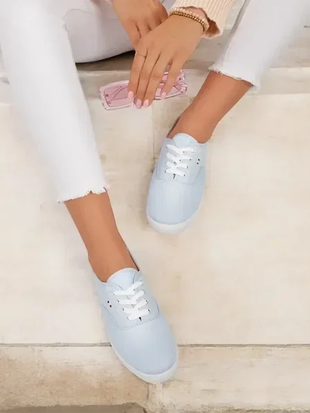 Sneakerși Resti alb