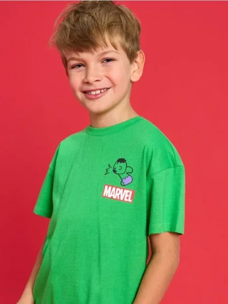 Sinsay Tričko s potiskem na zádech Marvel Kawaii Art Collection zelená