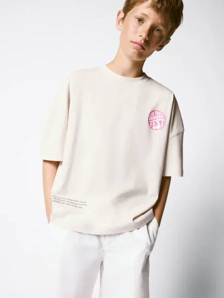 Koszulka boxy fit z nadrukiem lodowy Dzieci lata MANGO KIDS szary