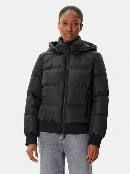 Puhovka Armani Exchange črna