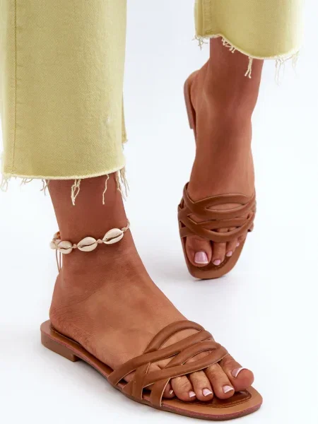 Кожени сандали Boto с плосък ток бяло