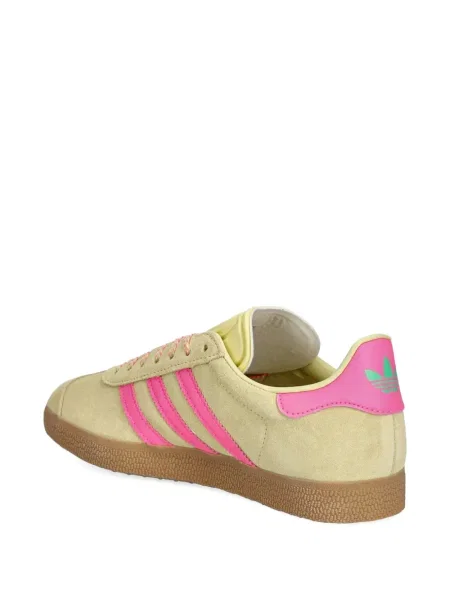 Маратонки Adidas Terrex с връзки на райета с дантела червено