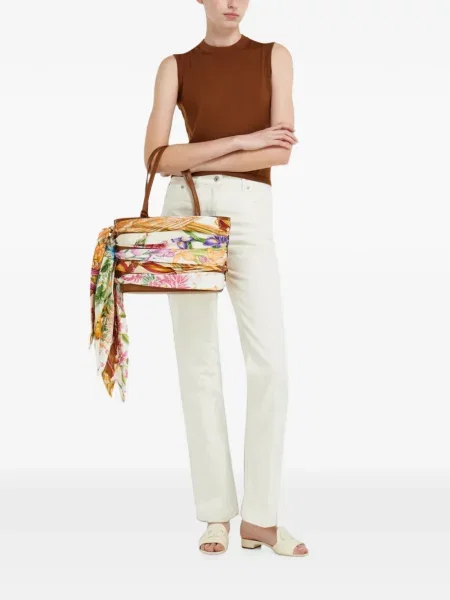 Fular Ferragamo